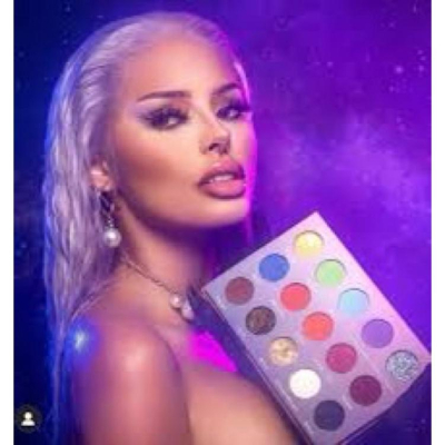 現貨illuminati cosmetics illuminati x isa眼影盤聯名合作款Isabel Bedoya