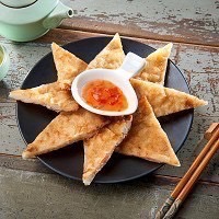?泰式料理超人氣美食? ?月亮花枝蝦餅?