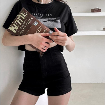 【DOE.FF】高腰包臀牛仔短褲 (現貨) 牛仔短褲 短褲女 高腰短褲 闊腿褲 顯瘦短褲 A字短褲 包臀短褲 合身短褲