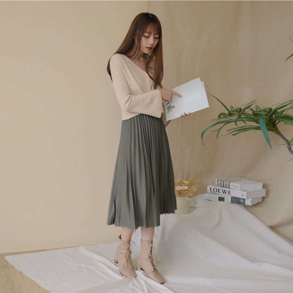 【Our Studio】唯美秋色百褶中長裙 膚杏色 摩卡色 橄欖綠色 白杏色(現貨)