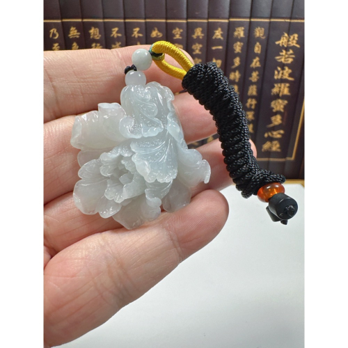 天然翡翠A貨-開運富貴招百財（白菜）立體手工雕掛件 商品編號：062310