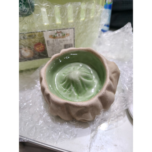 水碗飼料等等