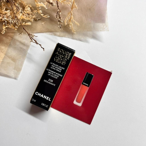 chanel香奈兒 超炫耀的柔霧唇露 2.5g（盒中）226 唇釉 專櫃貨
