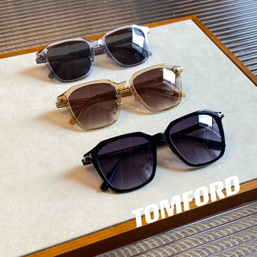 TOMFORD墨鏡 湯姆福特太陽鏡 男女同款三色太陽眼鏡 時尚通勤高級感墨鏡 防紫外線墨鏡 黑框大框開車墨鏡
