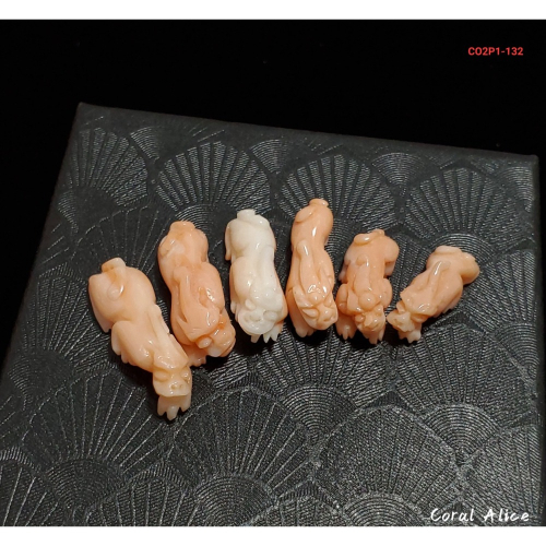 ?Coral珊寶手作-天然深水珊瑚手工雕刻貔貅(底半孔) CO2P1-132