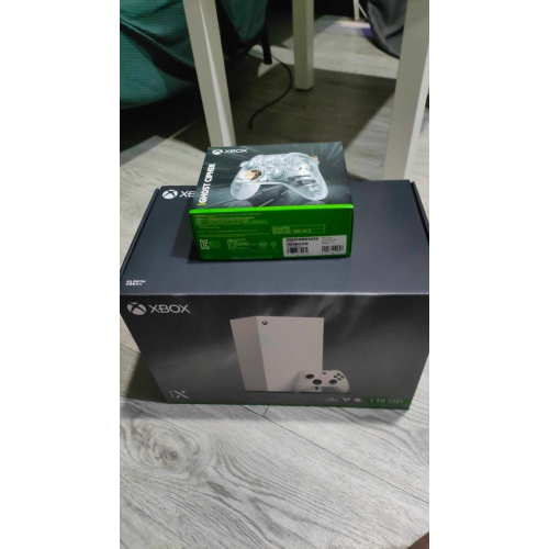Xboxsx 雙手把x2 台灣公司貨，沒有光碟機
