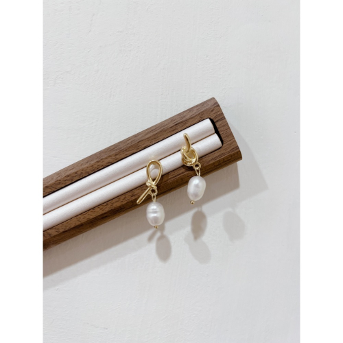韓國??東大門?復古冷淡風紐結打結耳釘垂墜不規則珍珠925銀針耳環可改夾