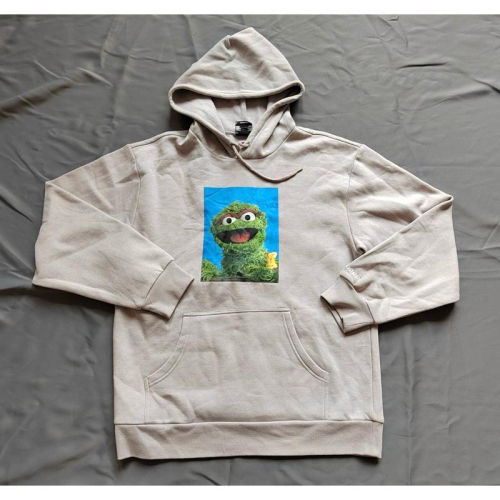 【I7】全新Urban Outfitter買回Dumbgood芝麻街Sesame Street Oscar帽T M