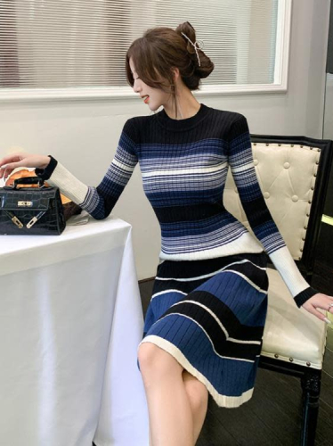 DearGod正韓女裝2022秋冬季新款條紋修身顯瘦長袖打底收腰a字裙女包臀針織連身裙
